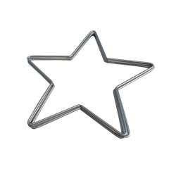 Srebrna gwiazda z drutu.